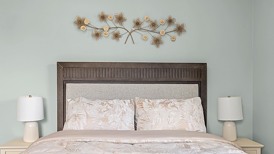 Master bedroom detail